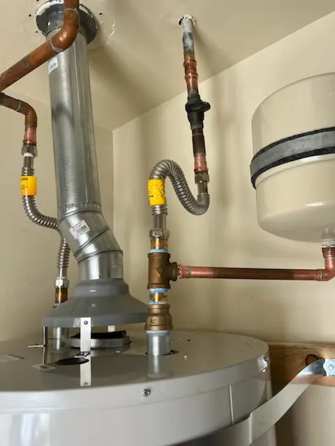 Water heater installation and plumbing repair in Downers Grove